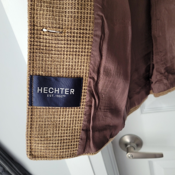 Hechter women's 2 pce suit - Picture 2 of 8